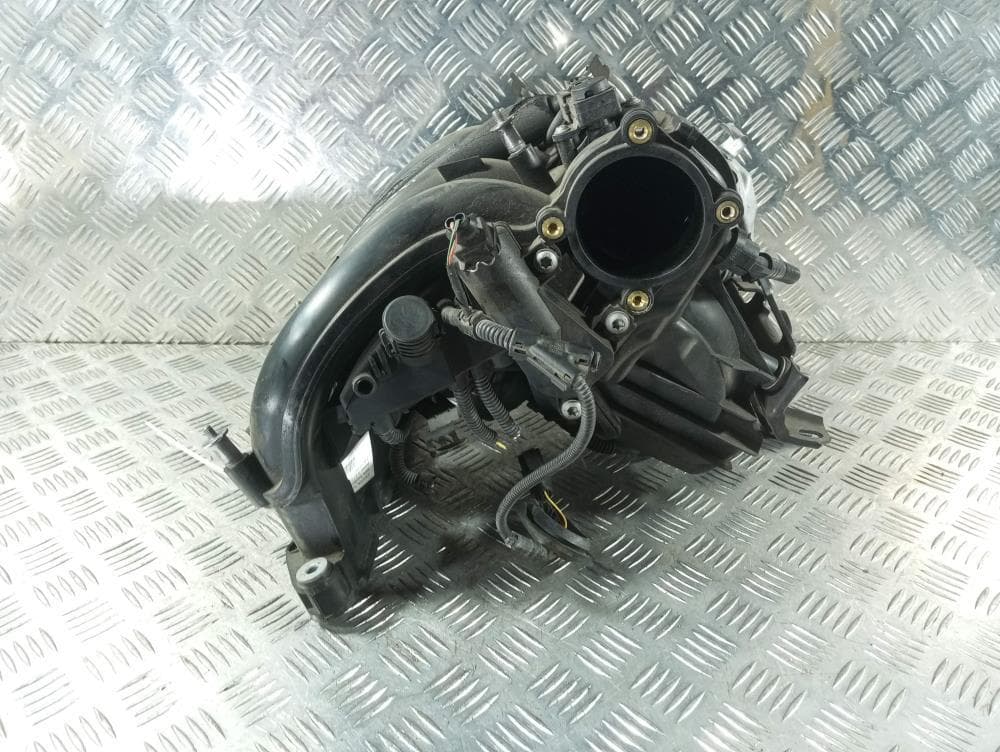 Коллектор впускной к BMW 3 E90/E91/E92/E93 (05-10)
