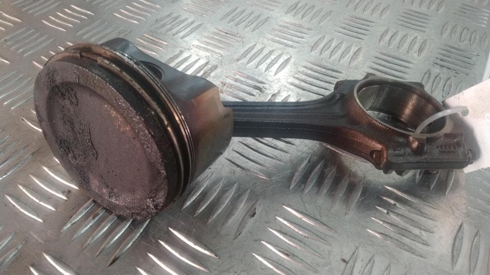 Поршень к Audi A4 B6 (01-05)