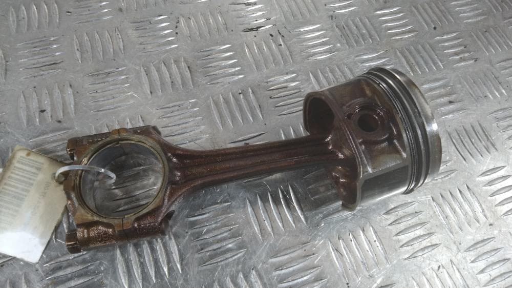 Поршень к Volkswagen Golf 4 (97-06)