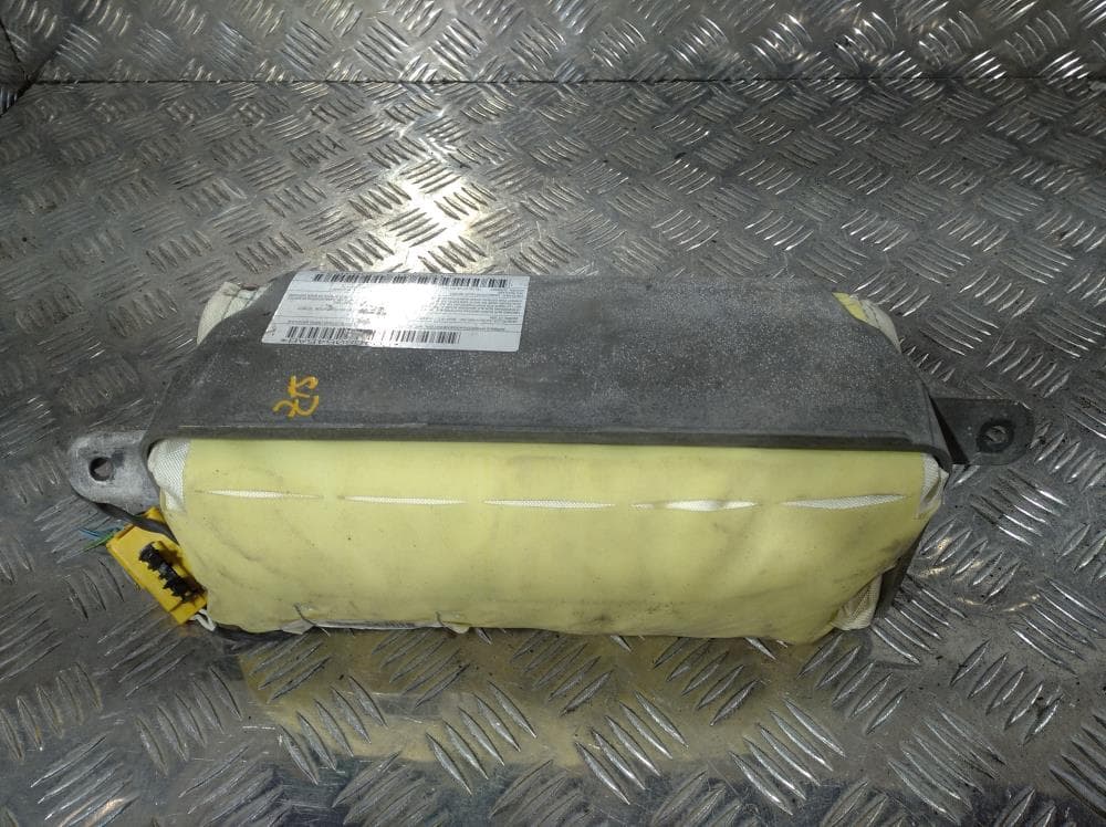 Подушка безопасности пассажира к Chrysler Pacifica 1 (03-06)