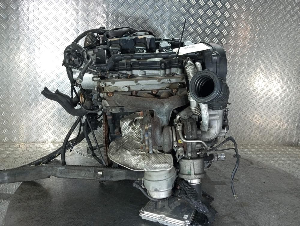Двигатель к Audi A4 B7 (04-09)