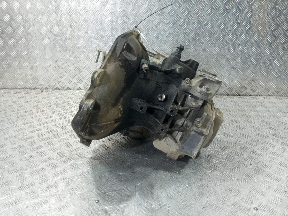 КПП механическая (МКПП) к Opel Corsa D (06-11)