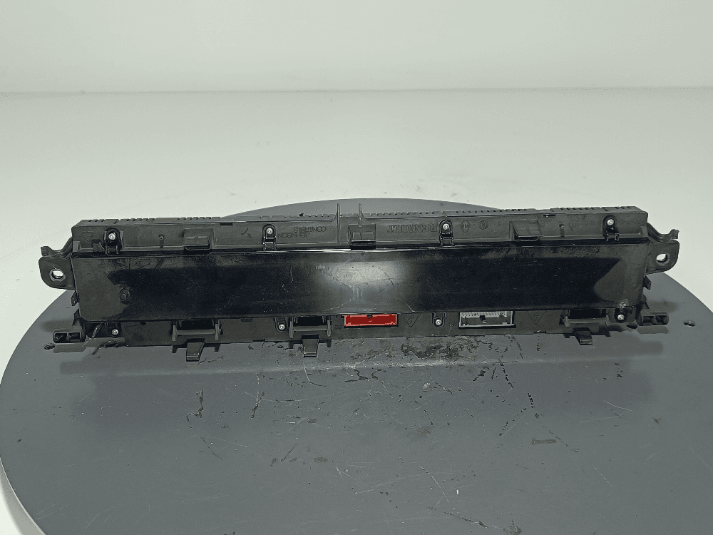 Щиток приборов (приборная панель) к Renault Scenic 2 (03-06)