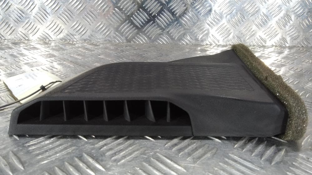 Воздухозаборник к Jeep Grand Cherokee WL (21-24)
