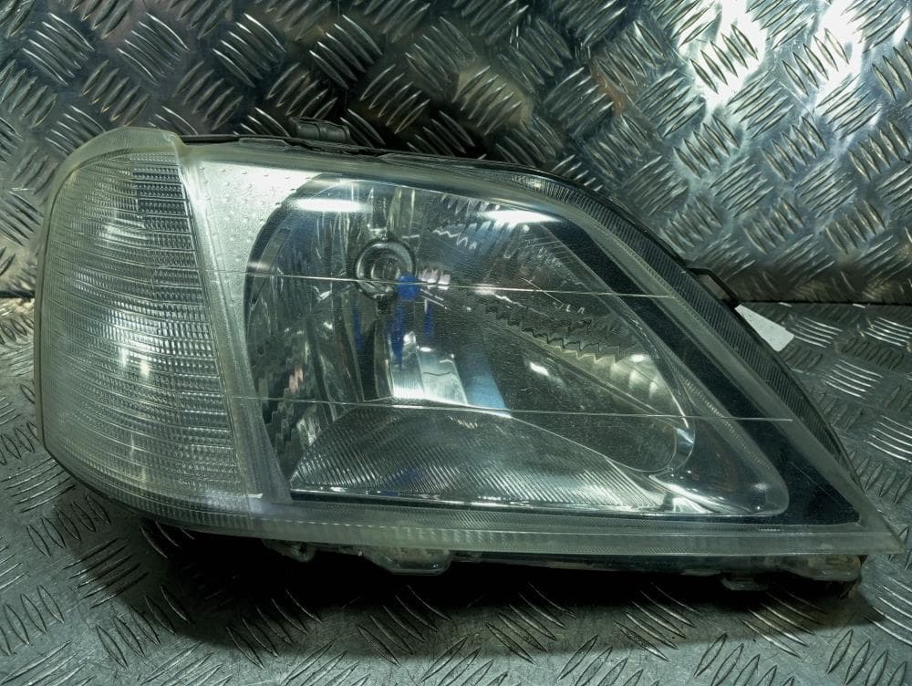 Фара правая к Renault Logan 1 (04-09)