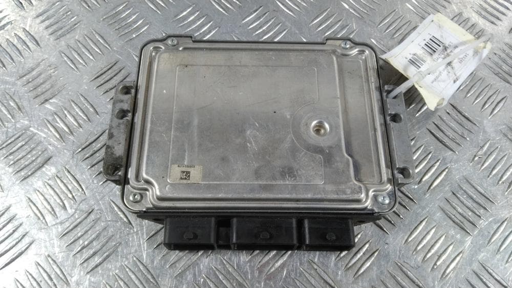 Блок управления двигателем к Renault Laguna 2 (01-05)