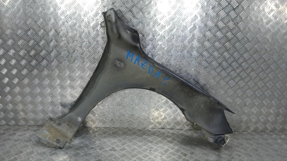 Крыло переднее левое к Mazda 3 BK (03-06)