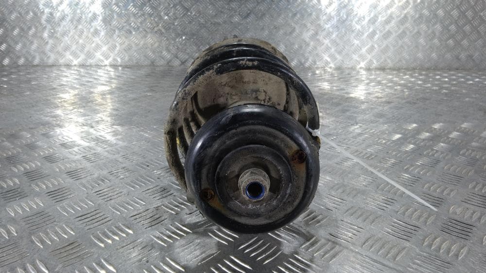 Стойка передняя правая к Peugeot 307 (01-05)