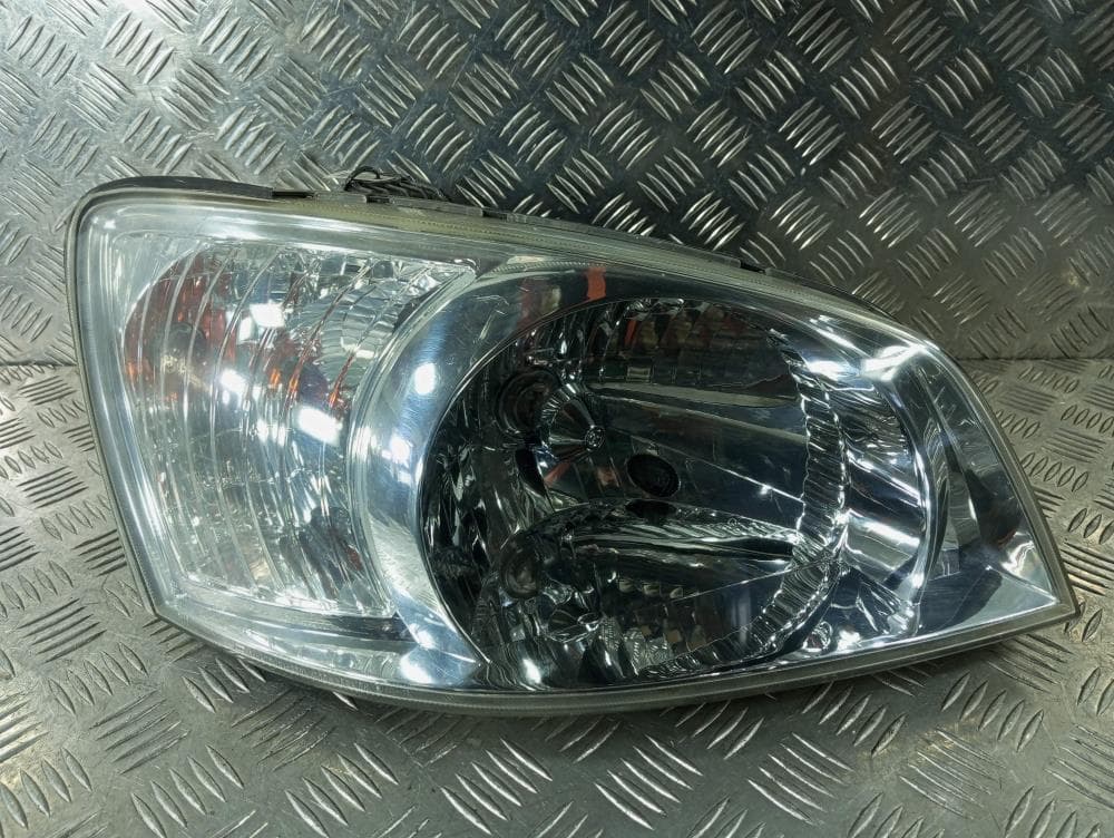Фара правая к Hyundai Getz 1 (02-05)