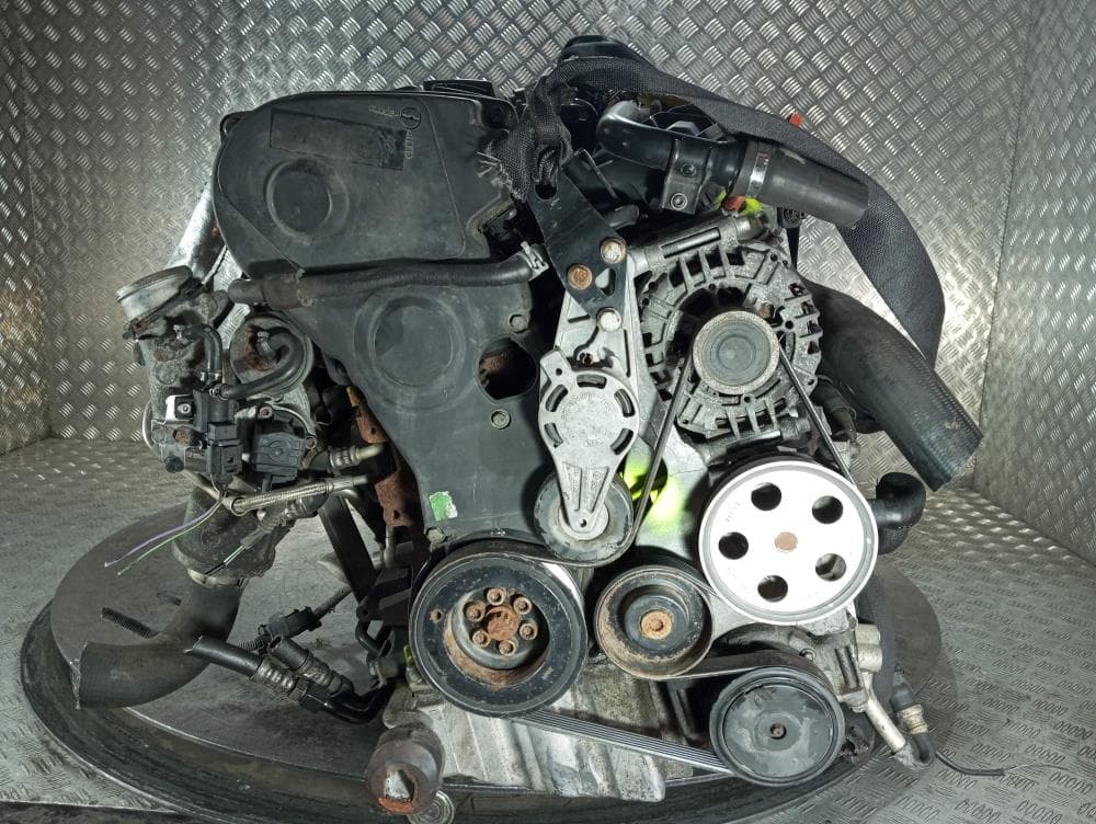 Двигатель к Audi A4 B7 (04-09)