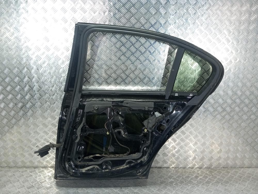 Дверь задняя правая к BMW 3 E90/E91/E92/E93 Рестайлинг (08-14)