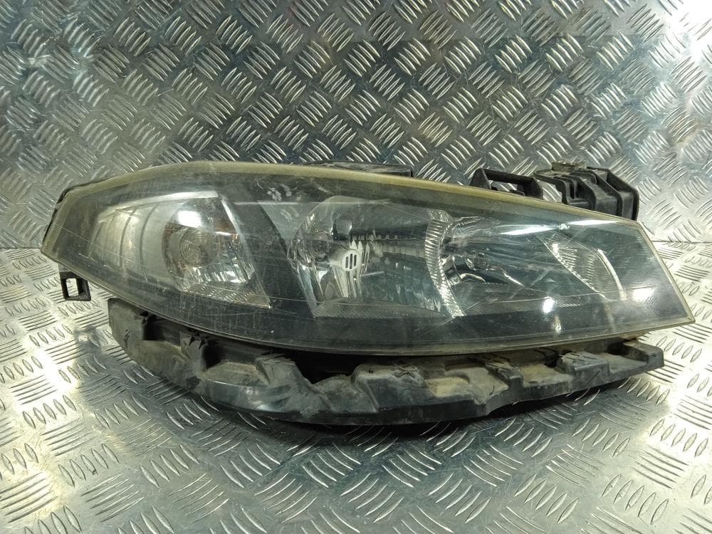 Фара правая к Renault Laguna 2 Рестайлинг (05-08)