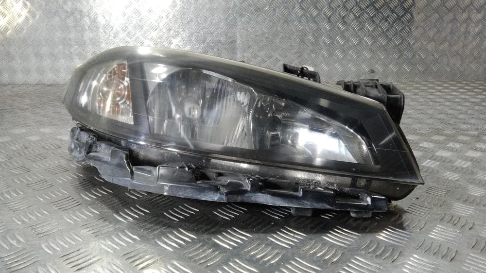 Фара правая к Renault Laguna 2 Рестайлинг (05-08)