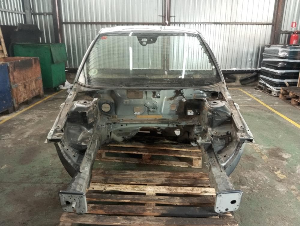 Стекло лобовое к Volvo V70 3 (07-13)