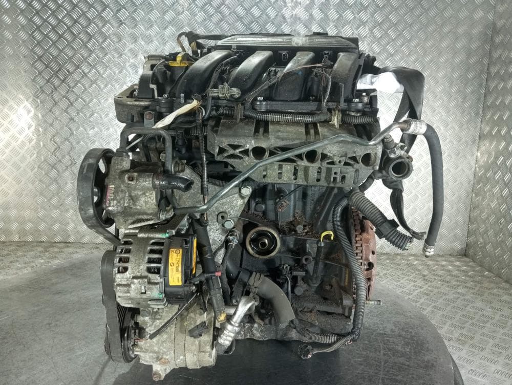 Двигатель к Renault Laguna 2 (01-05)