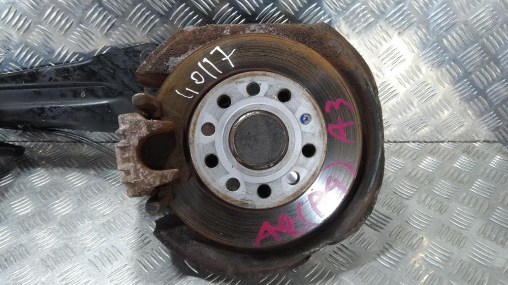 Кулак задний правый к Audi A3 8P/8PA Рестайлинг (04-08)