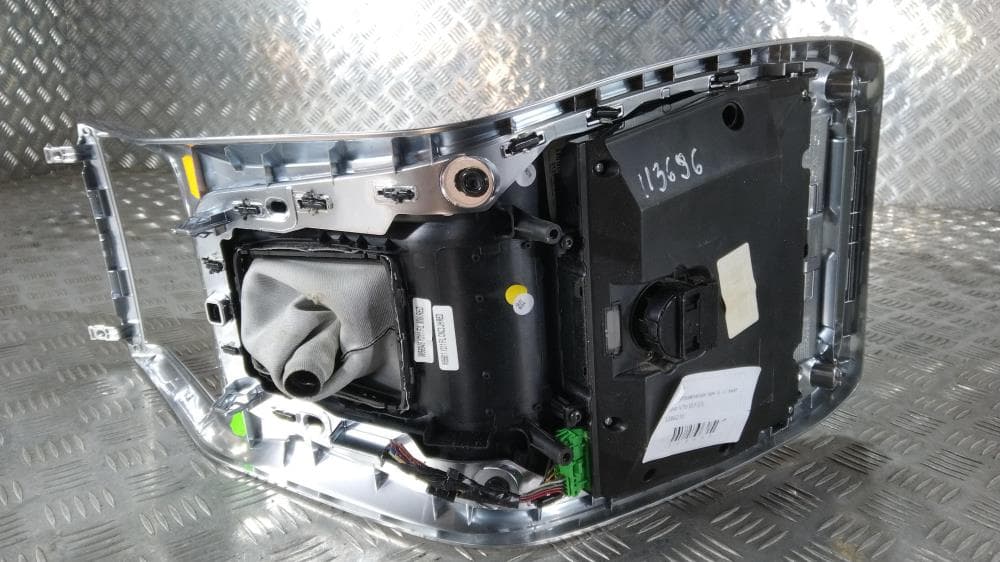 Блок управления печки/климат-контроля к Volvo V70 3 (07-13)
