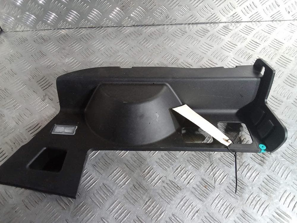 Обшивка багажника к Tesla Model X (15-21)