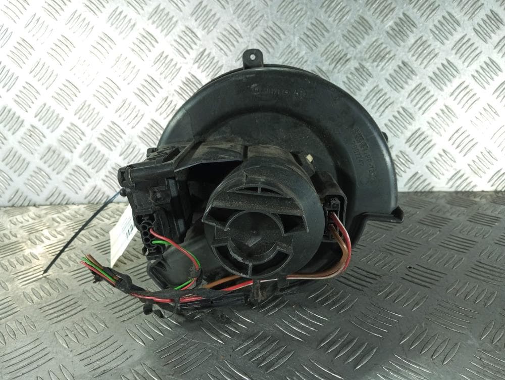 Моторчик печки к Opel Zafira A (99-03)