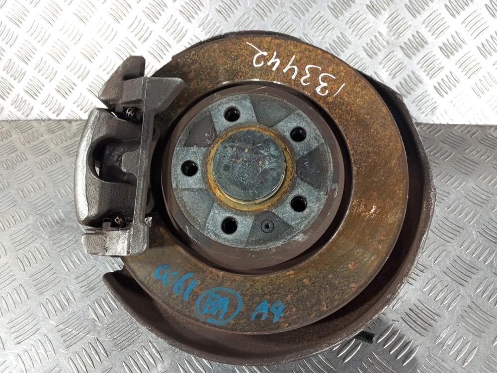 Кулак задний правый к Audi A4 B8/8K (07-11)