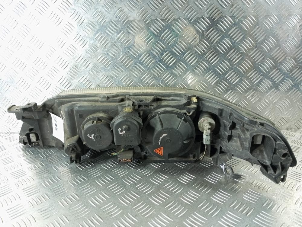 Фара правая к Renault Laguna 2 (01-05)