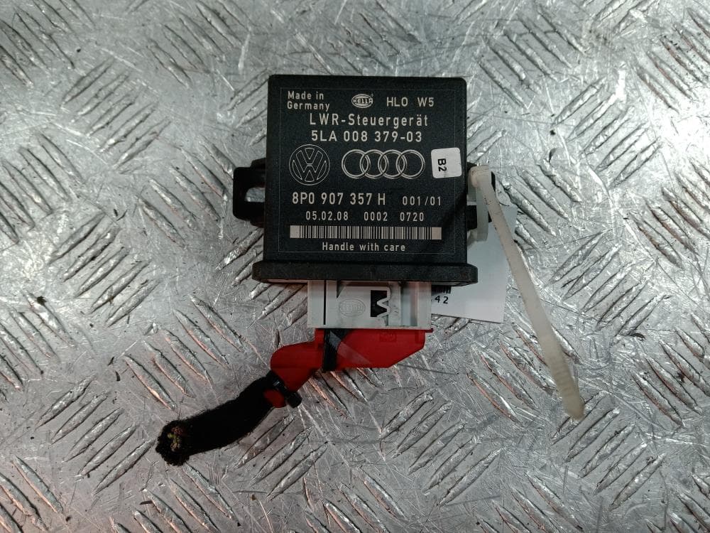 Блок управления светом к Audi A4 B7 (04-09)