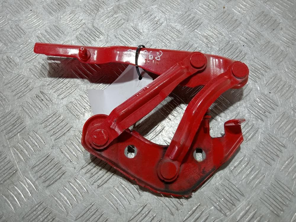 Петля капота левая к Audi A1 8X (10-14)