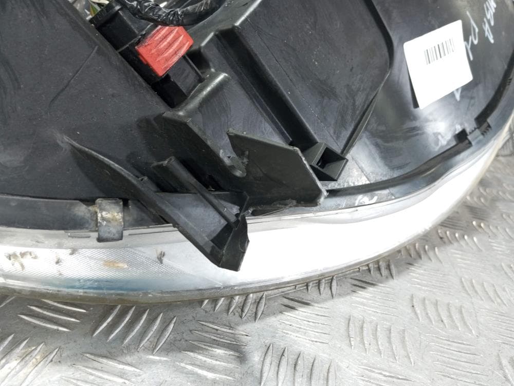Фара левая к Peugeot 407 (04-11)