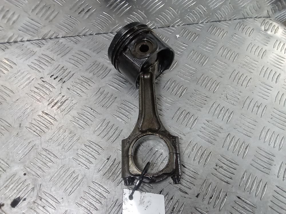 Поршень к Opel Astra G (98-04)
