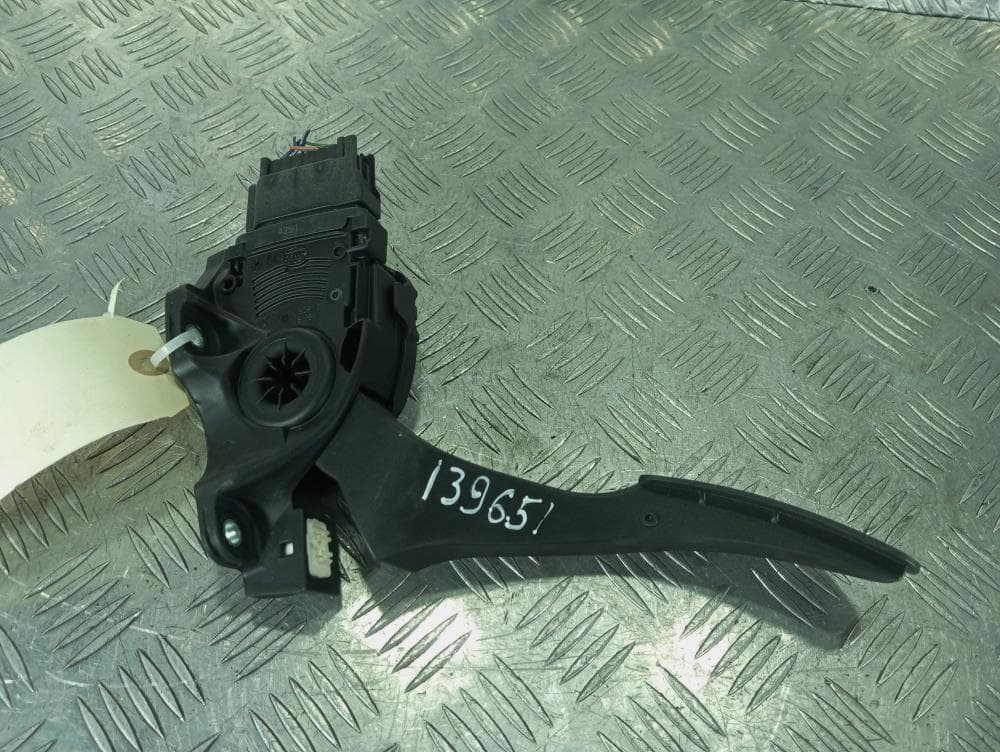 Педаль газа к Volvo S60 2 (10-13)