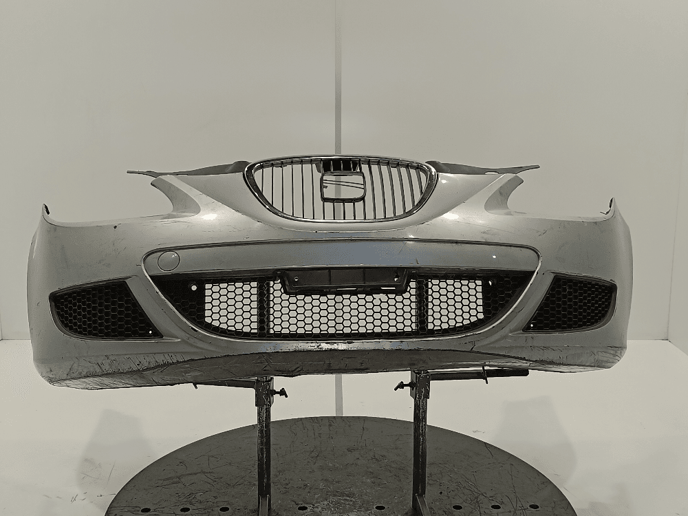 Бампер передний к Seat Leon 2 (05-09)