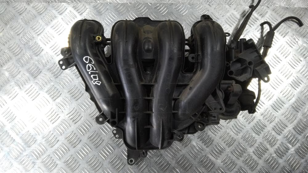 Коллектор впускной к Volvo V50 (03-10)
