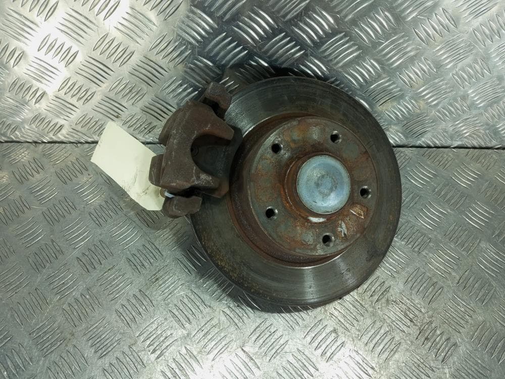 Кулак задний правый к Renault Megane 3 (08-14)