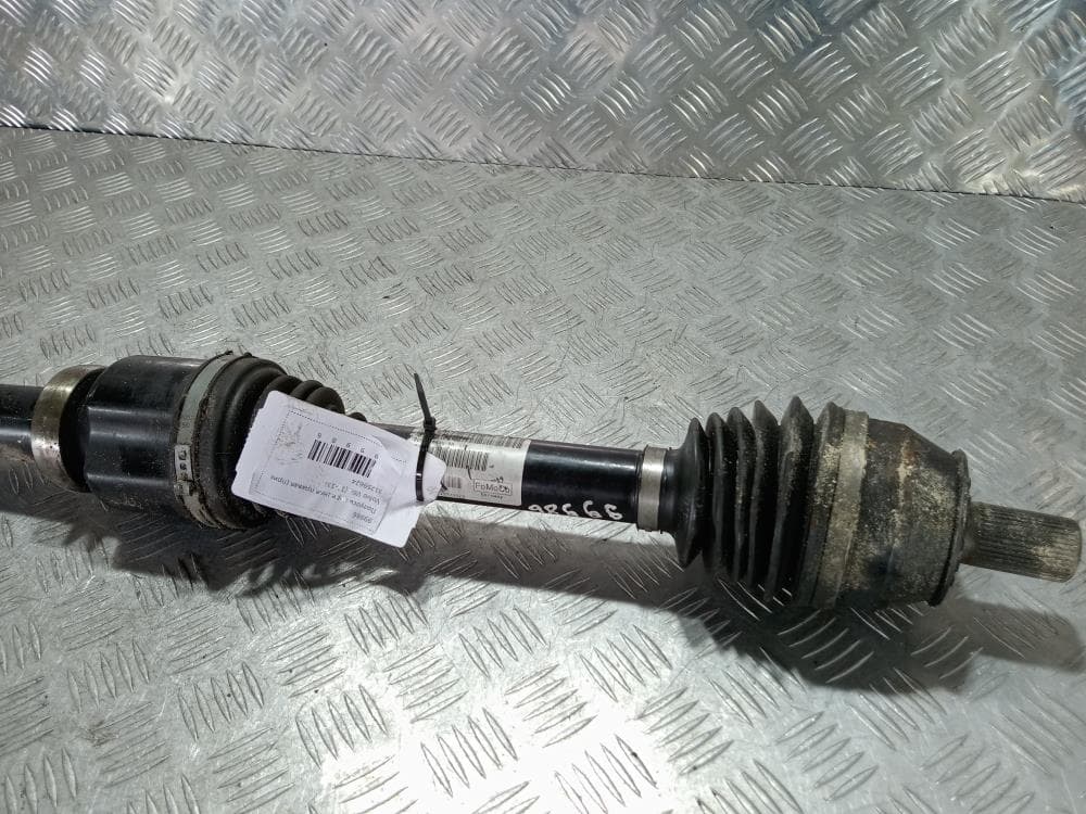 Полуось передняя правая (приводной вал, ШРУС) к Volvo V60 1 (10-13)