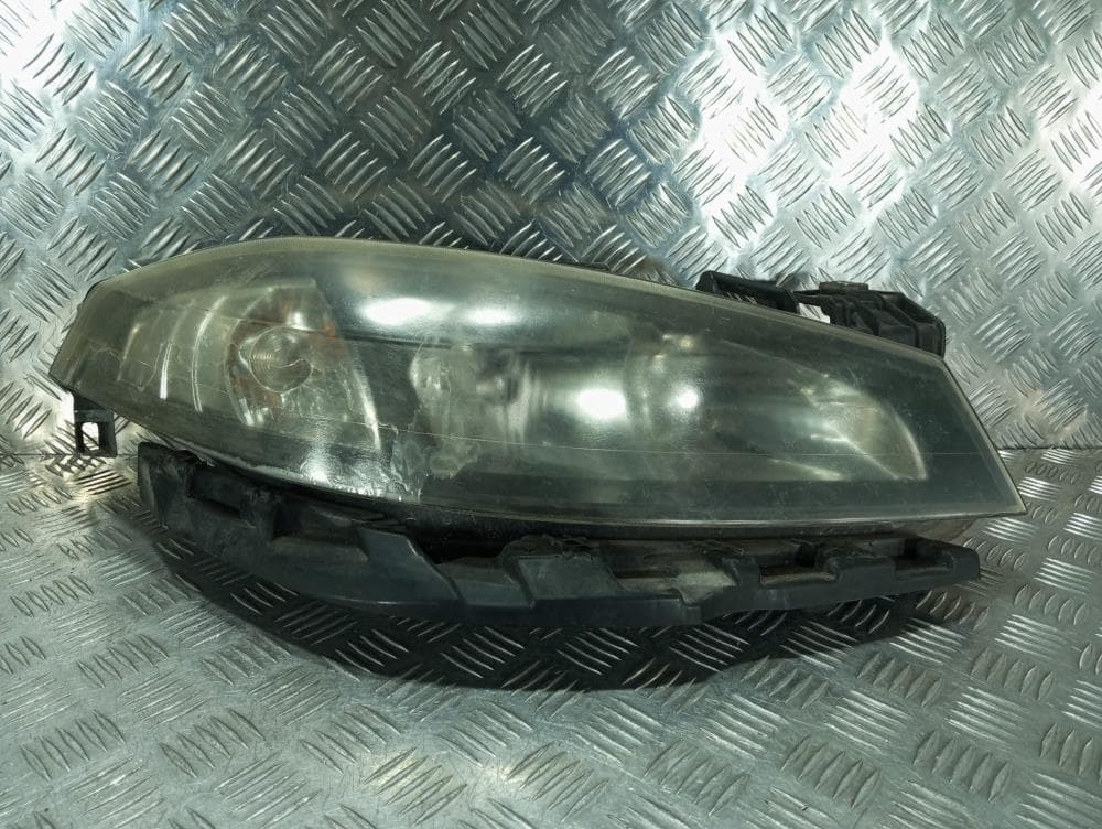 Фара правая к Renault Laguna 2 Рестайлинг (05-08)