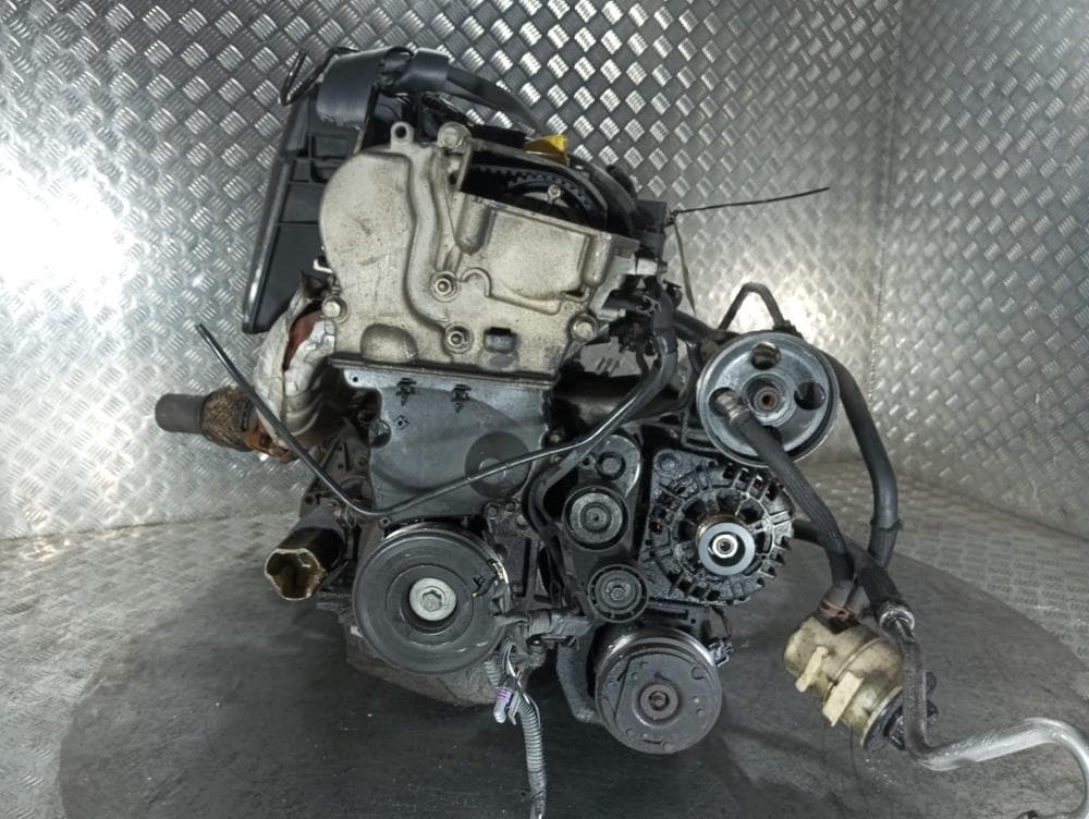 Двигатель к Renault Laguna 2 (01-05)