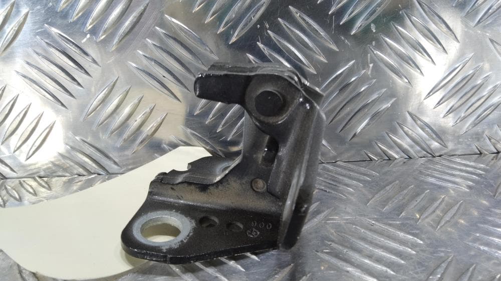 Петля двери передней правой к Jeep Grand Cherokee WL (21-24)