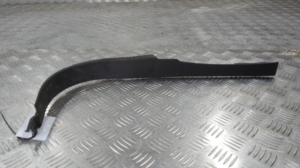 Обшивка стойки передней правой к Volvo V70 3 (07-13)