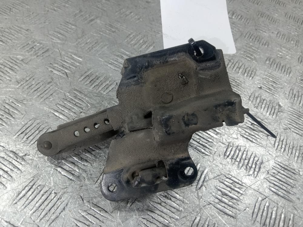 Замок капота к Audi A6 C5/4B (97-01)