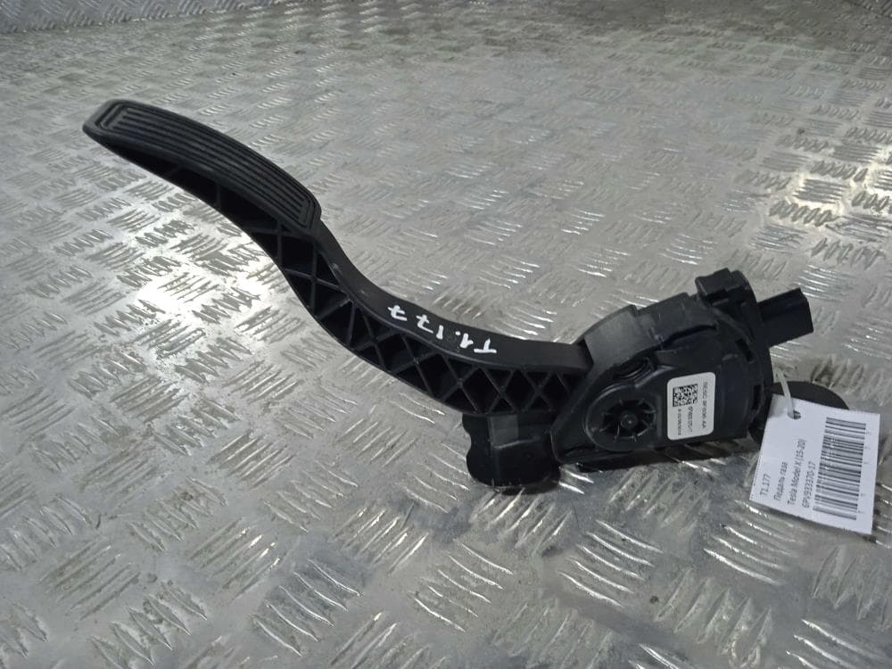 Педаль газа к Tesla Model X (15-21)