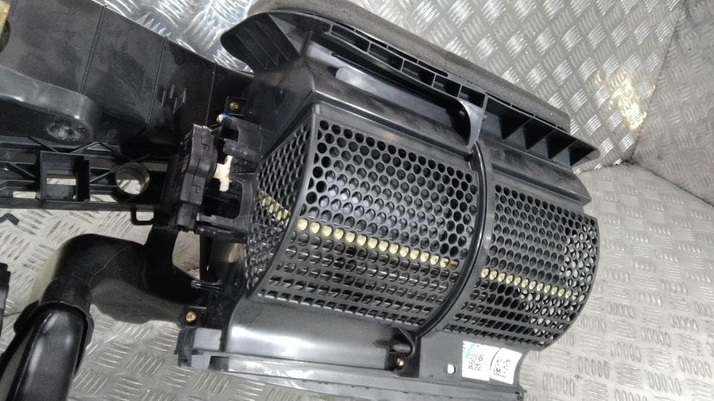 Корпус отопителя (печки) к Jeep Grand Cherokee WL (21-24)