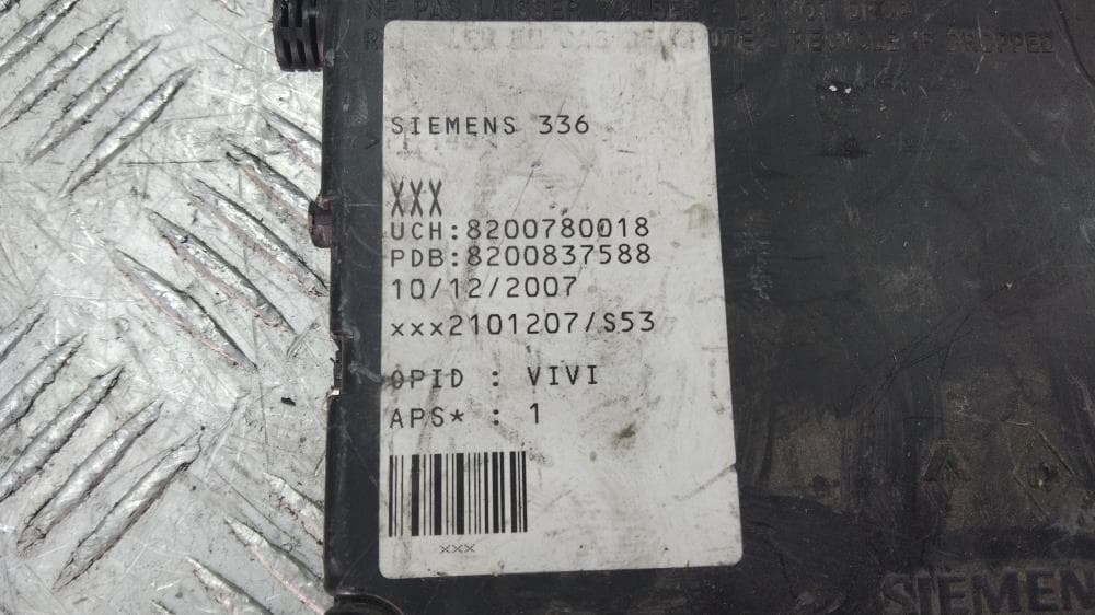 Блок комфорта к Renault Scenic 2 (03-06)
