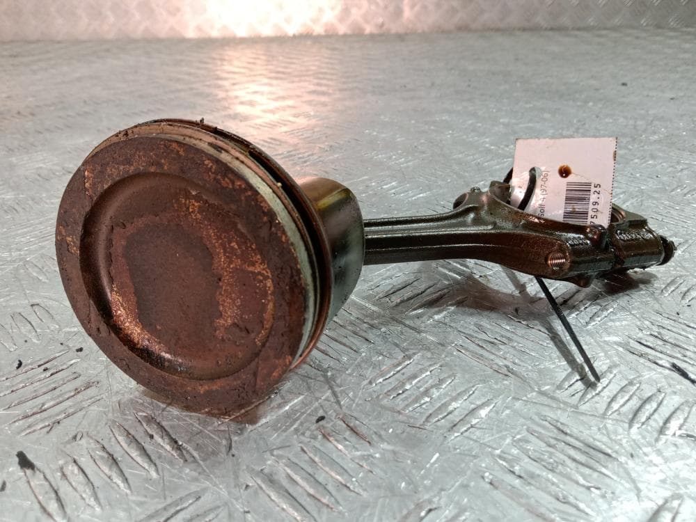 Поршень к Volkswagen Golf 4 (97-06)