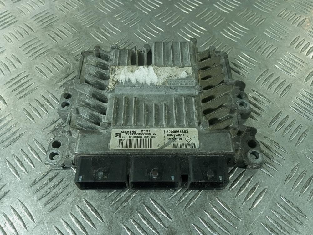 Блок управления двигателем к Renault Megane 2 (02-06)