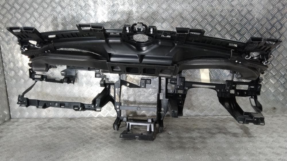 Панель передняя салона (торпедо) к Tesla Model X (15-21)