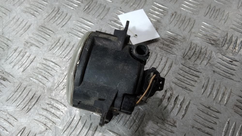 Фара противотуманная левая к Renault Megane 2 (02-06)