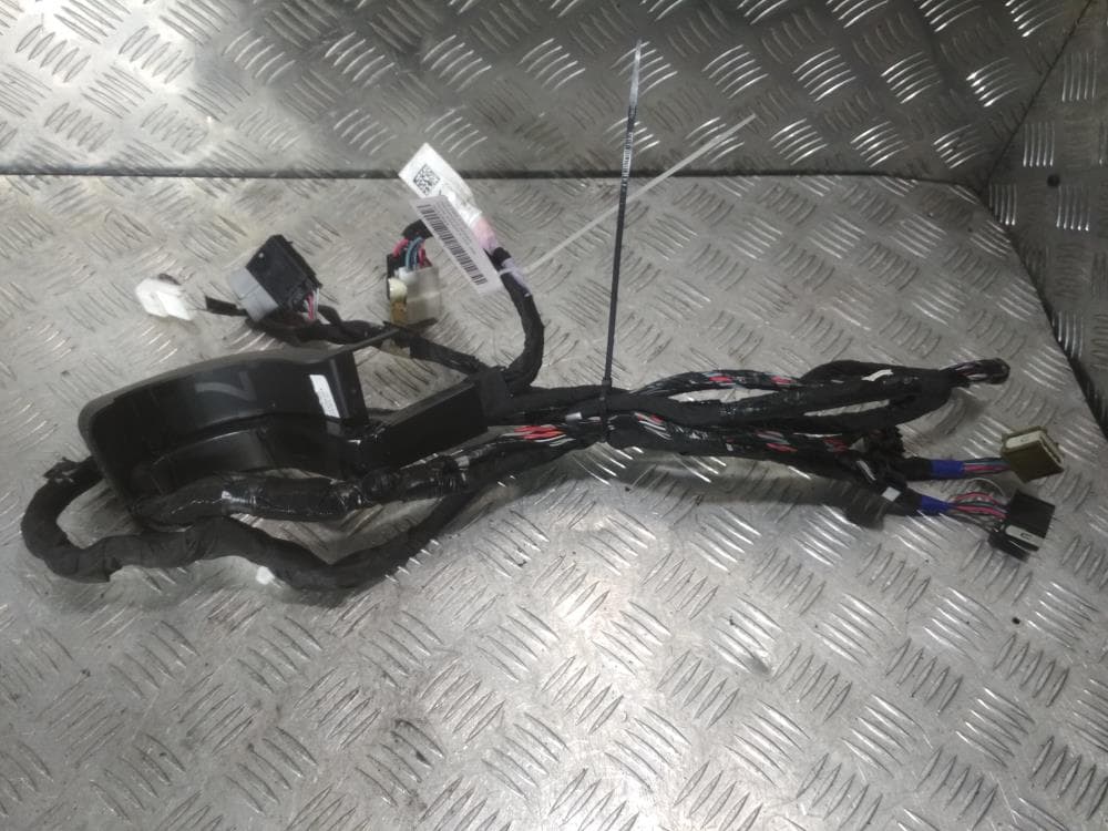 Проводка двери к Tesla Model X (15-21)