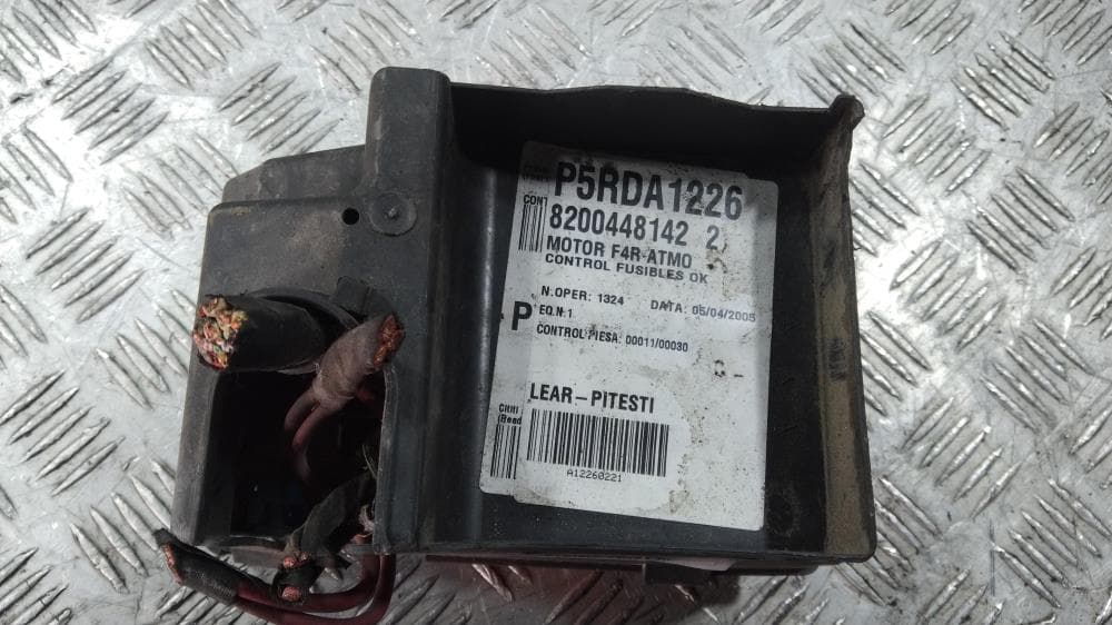 Блок предохранителей к Renault Laguna 2 (01-05)