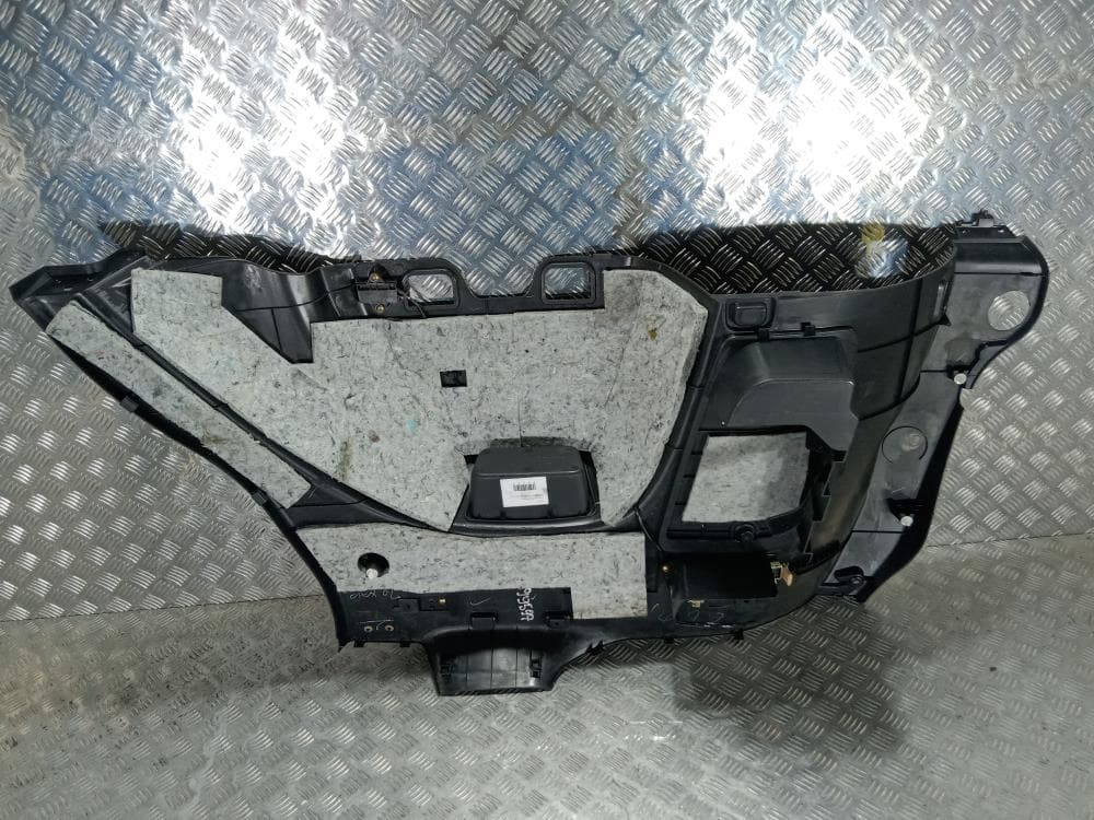 Пластик багажника к Mitsubishi Outlander 2 (07-10)