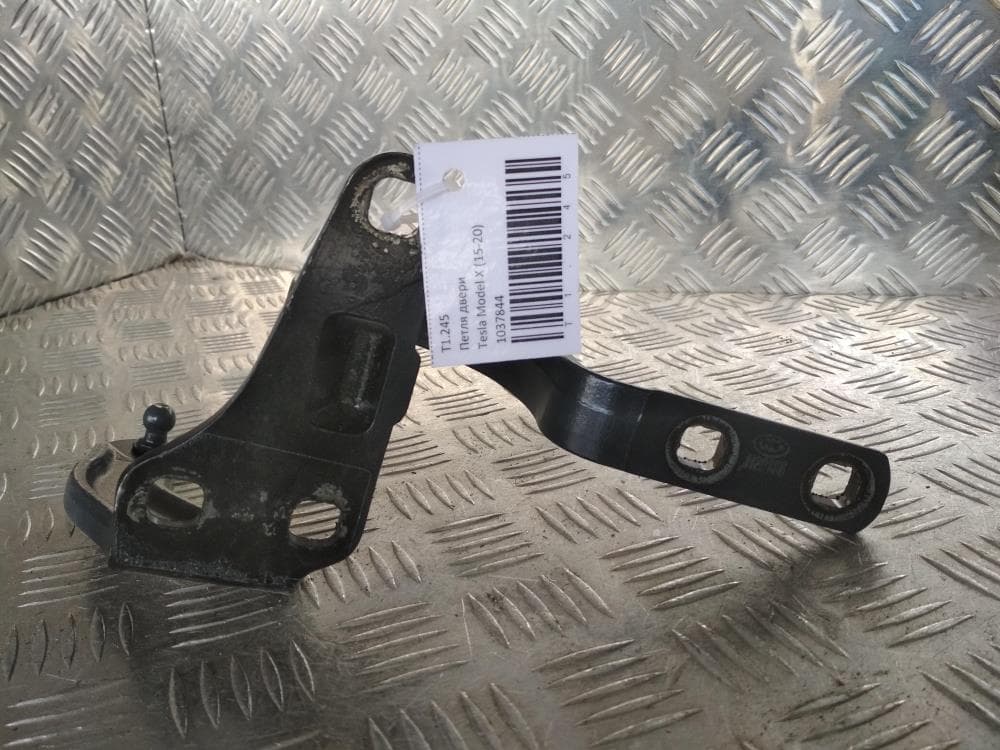 Петля двери  к Tesla Model X (15-21)